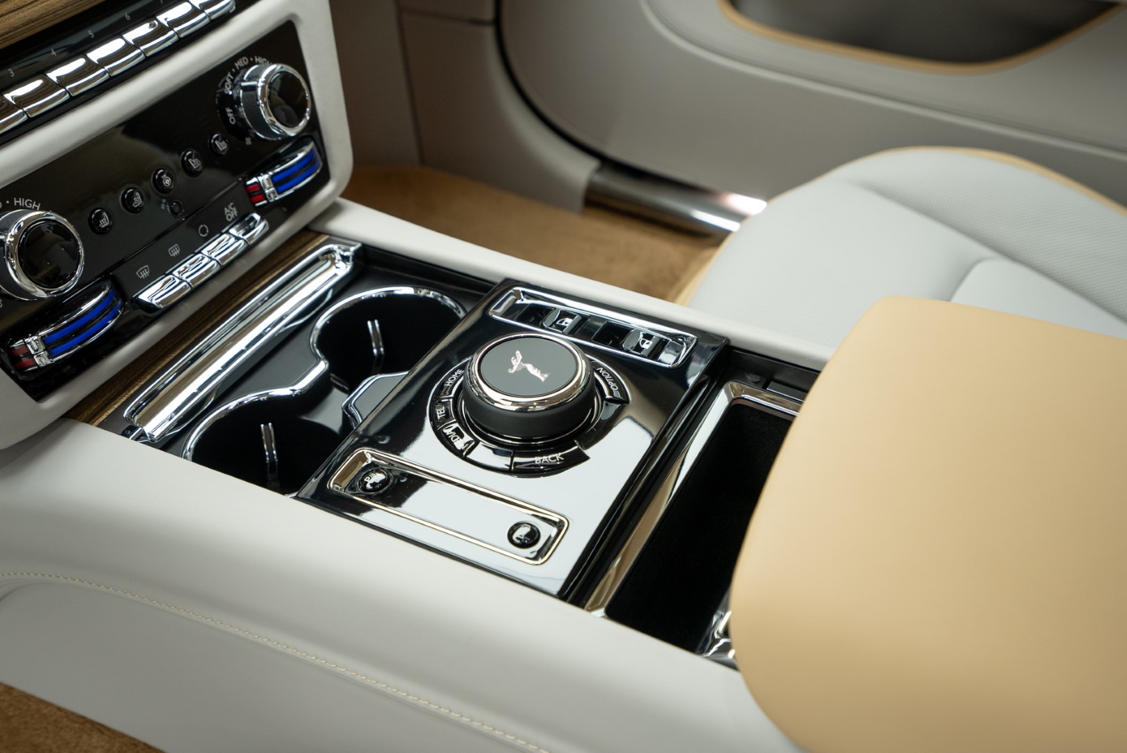2024 ROLLS ROYCE SPECTRE. GCC. VERY HIGH SPEC. WARRANTY AND SERVICE.